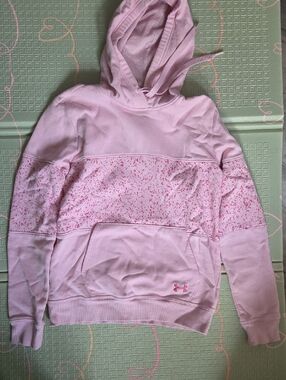Under Armour Light Pink Hooded Pullover with Speckled Panel